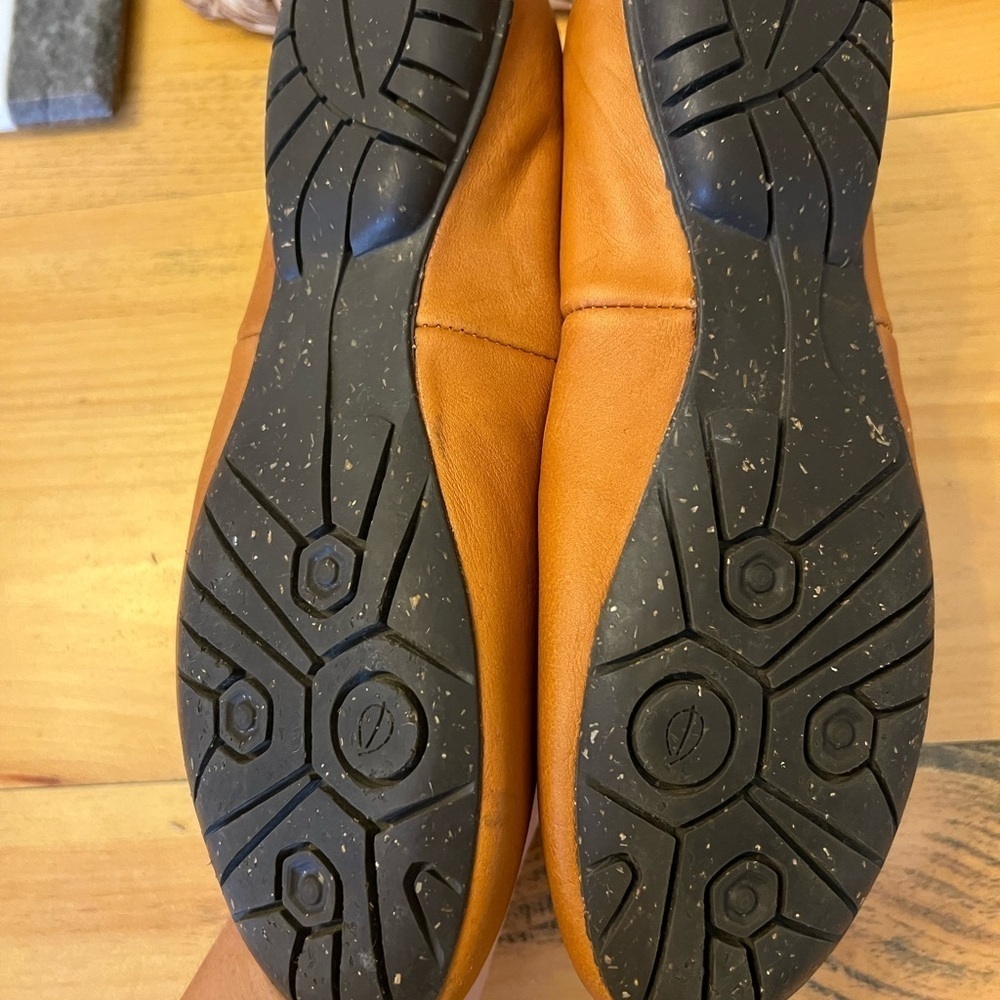 Sergio Tomani women’s brown leather slip on shoes 39 (for like 8.5) - Picture 6 of 6